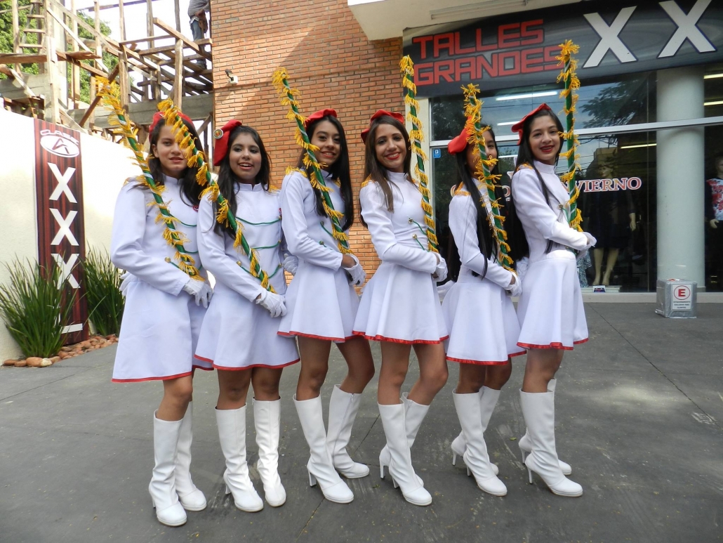 Desfile Luque Colegio Presbiteriano del Paraguay